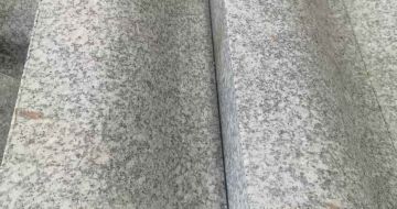 荆州芙蓉白S型拉丝面路沿石