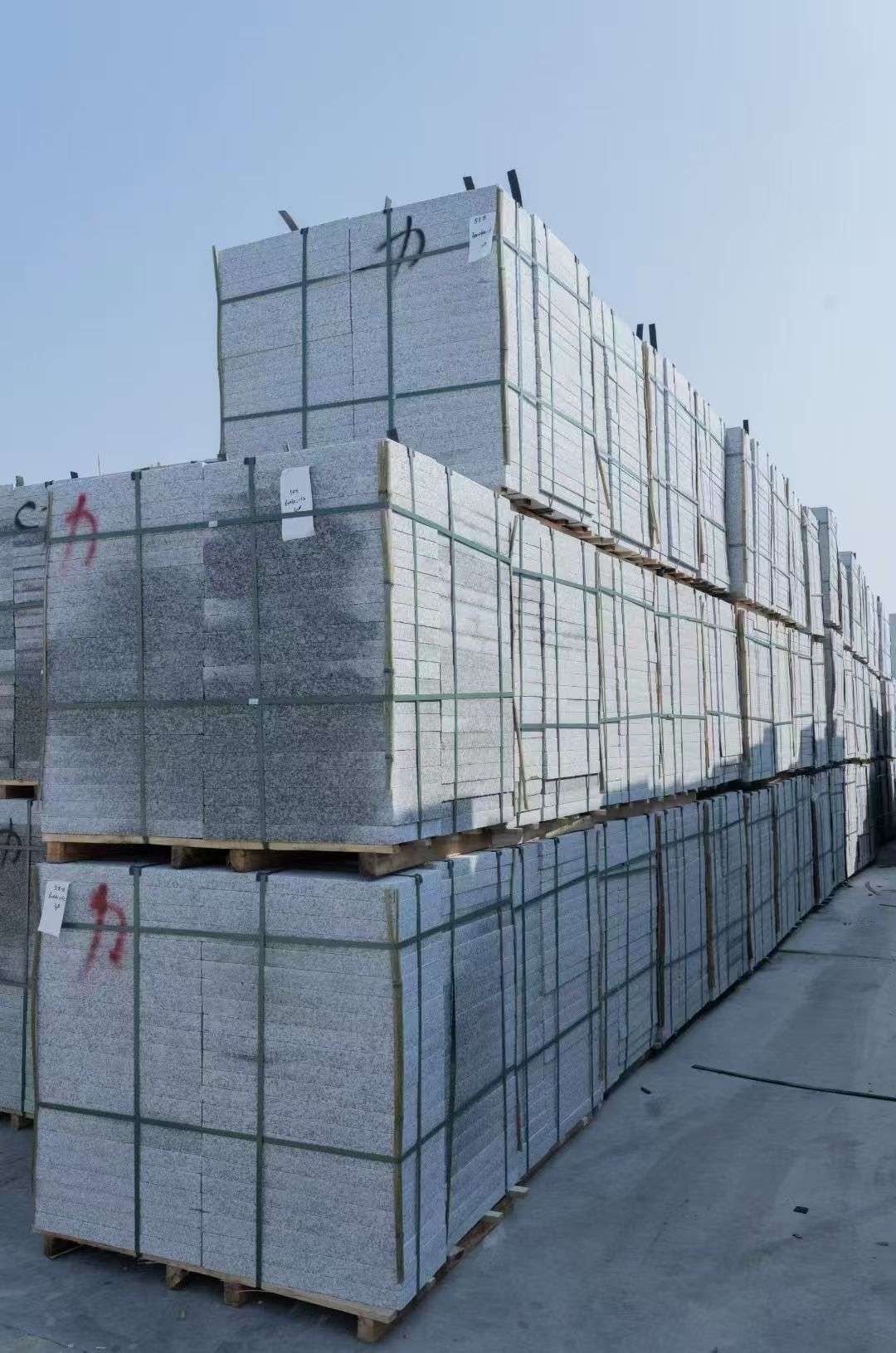 荆州 芙蓉白、大花白、小白花荔枝面成品地铺石