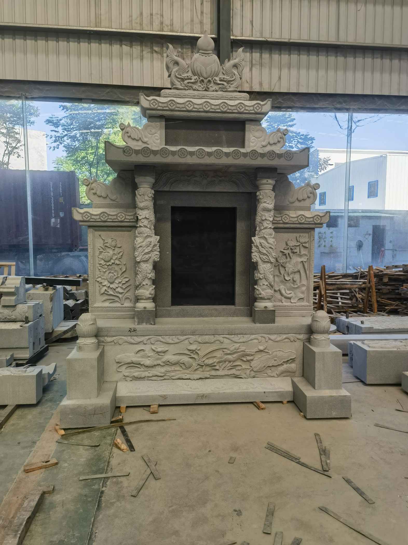 荆州 芝麻灰高档墓碑、土墓，一套也支持定做