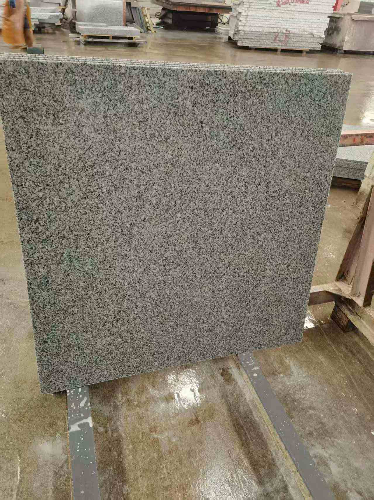 荆州 芝麻白光面900*900，高地铁标准