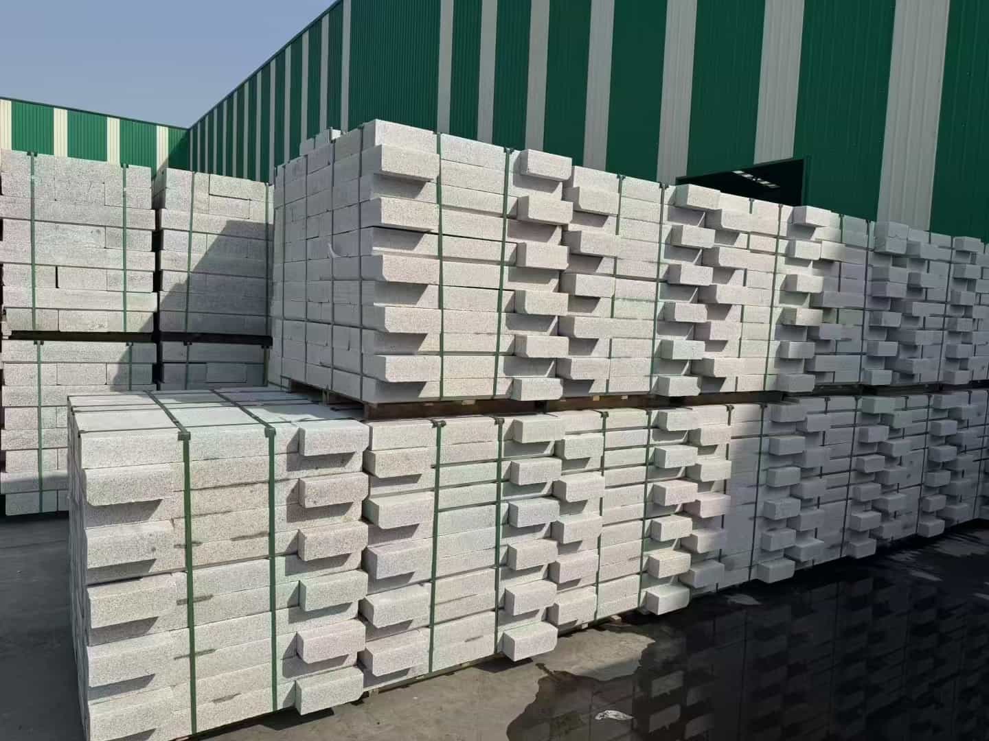 荆州芝麻白路沿石