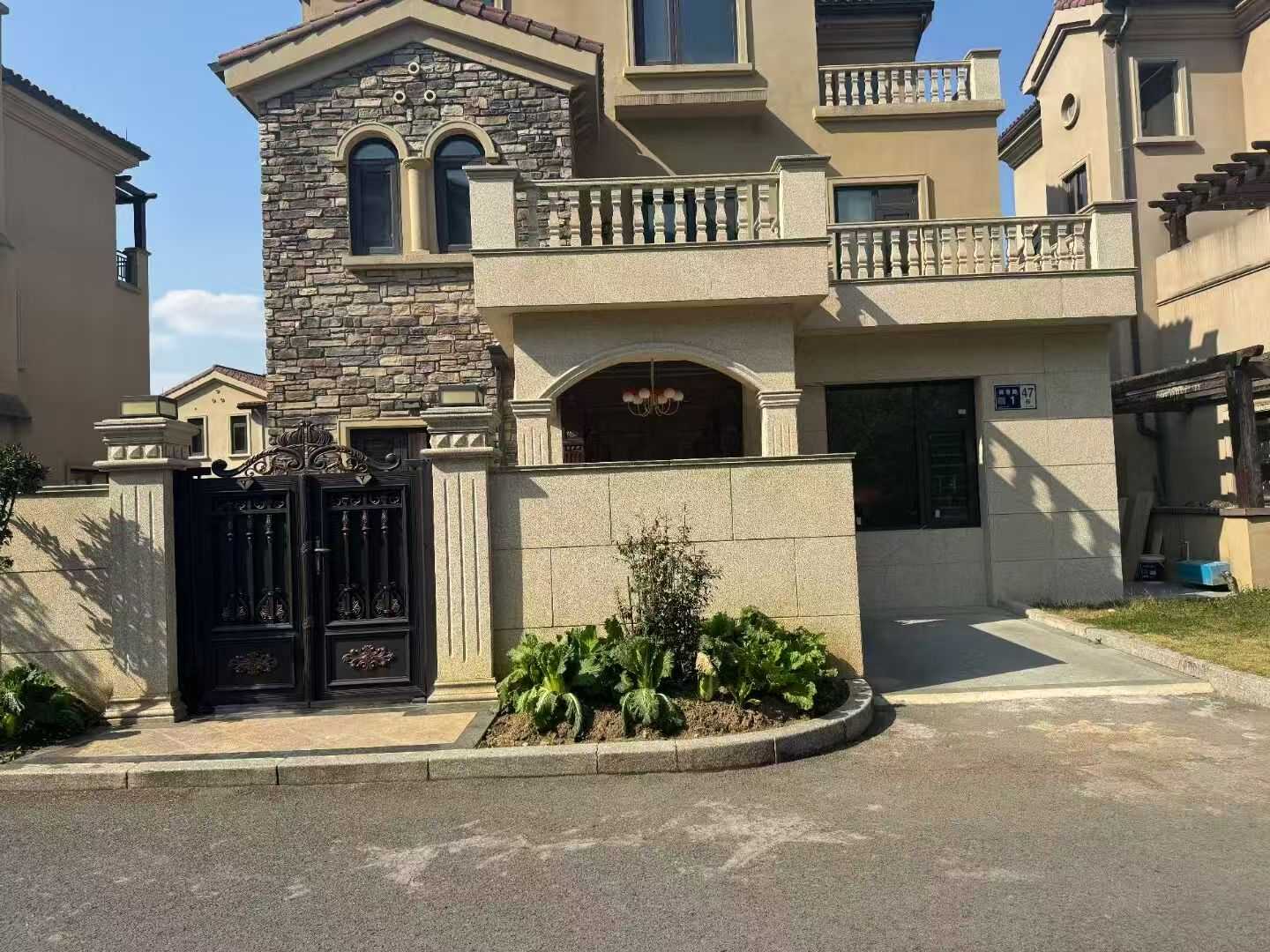 荆州黄金麻别墅干挂效果展示