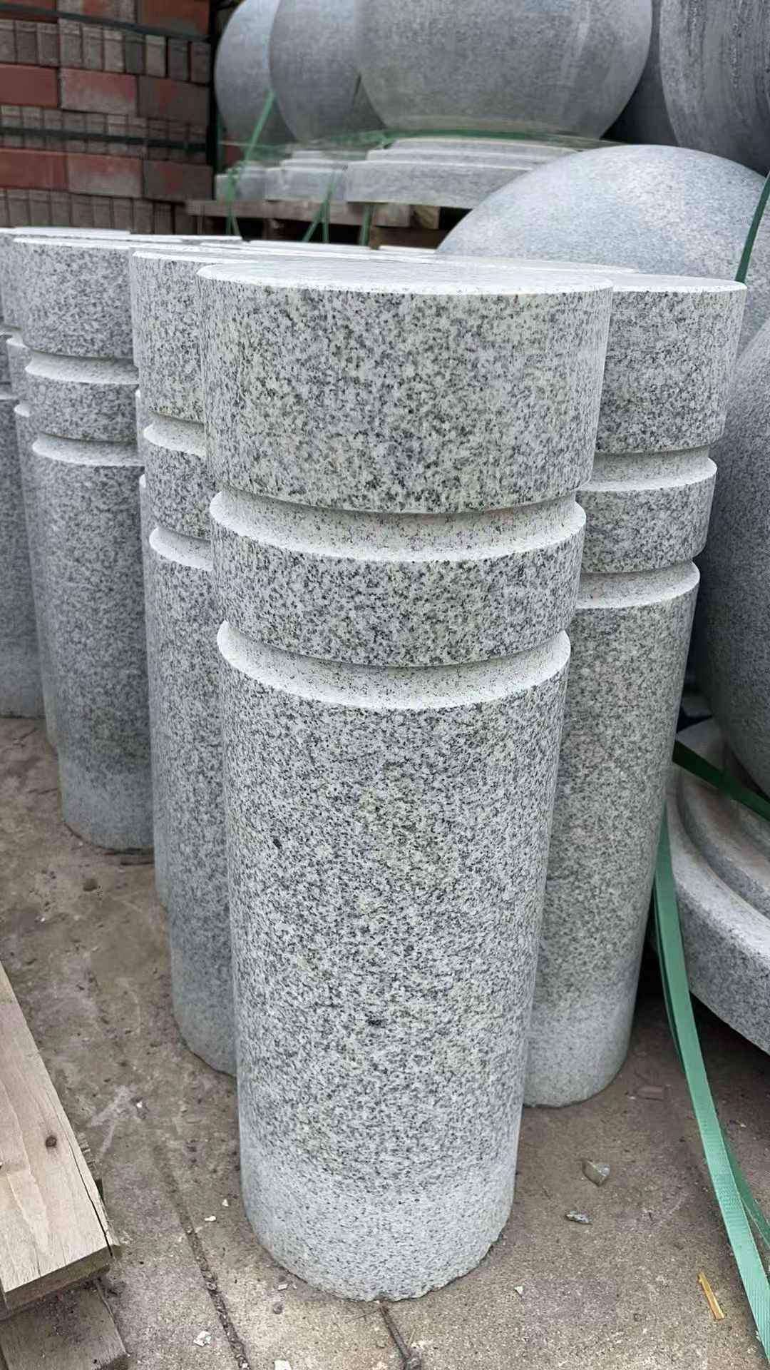 荆州 芝麻白花岗岩挡车柱、隔离柱多少钱