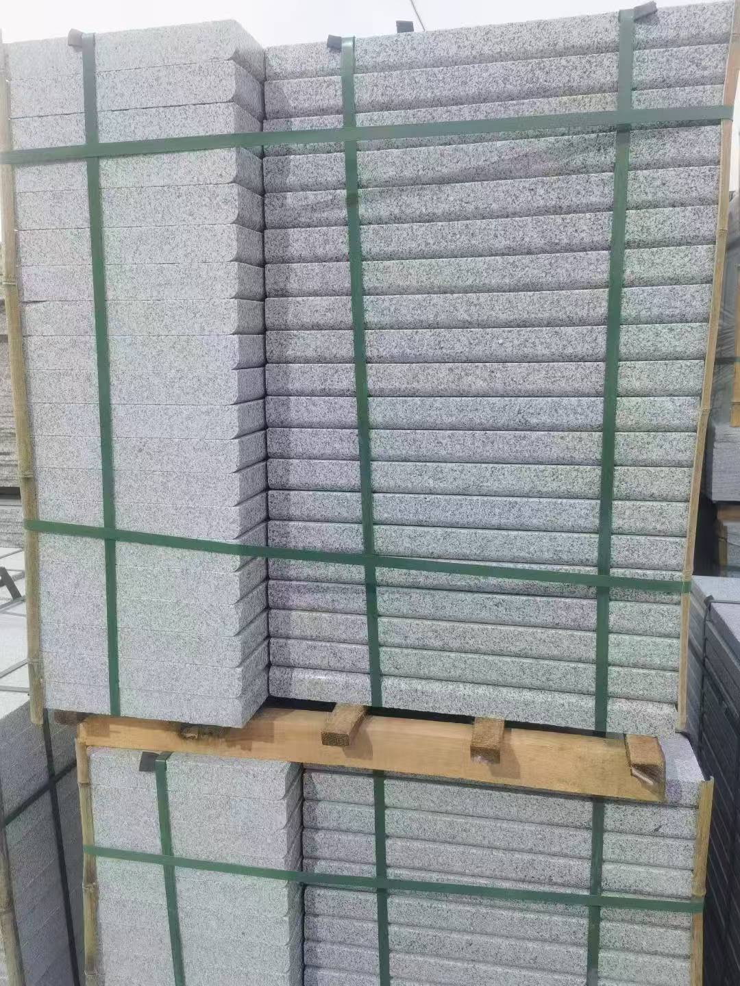 荆州 5公分芝麻白，倒斜角，室外楼梯踏步