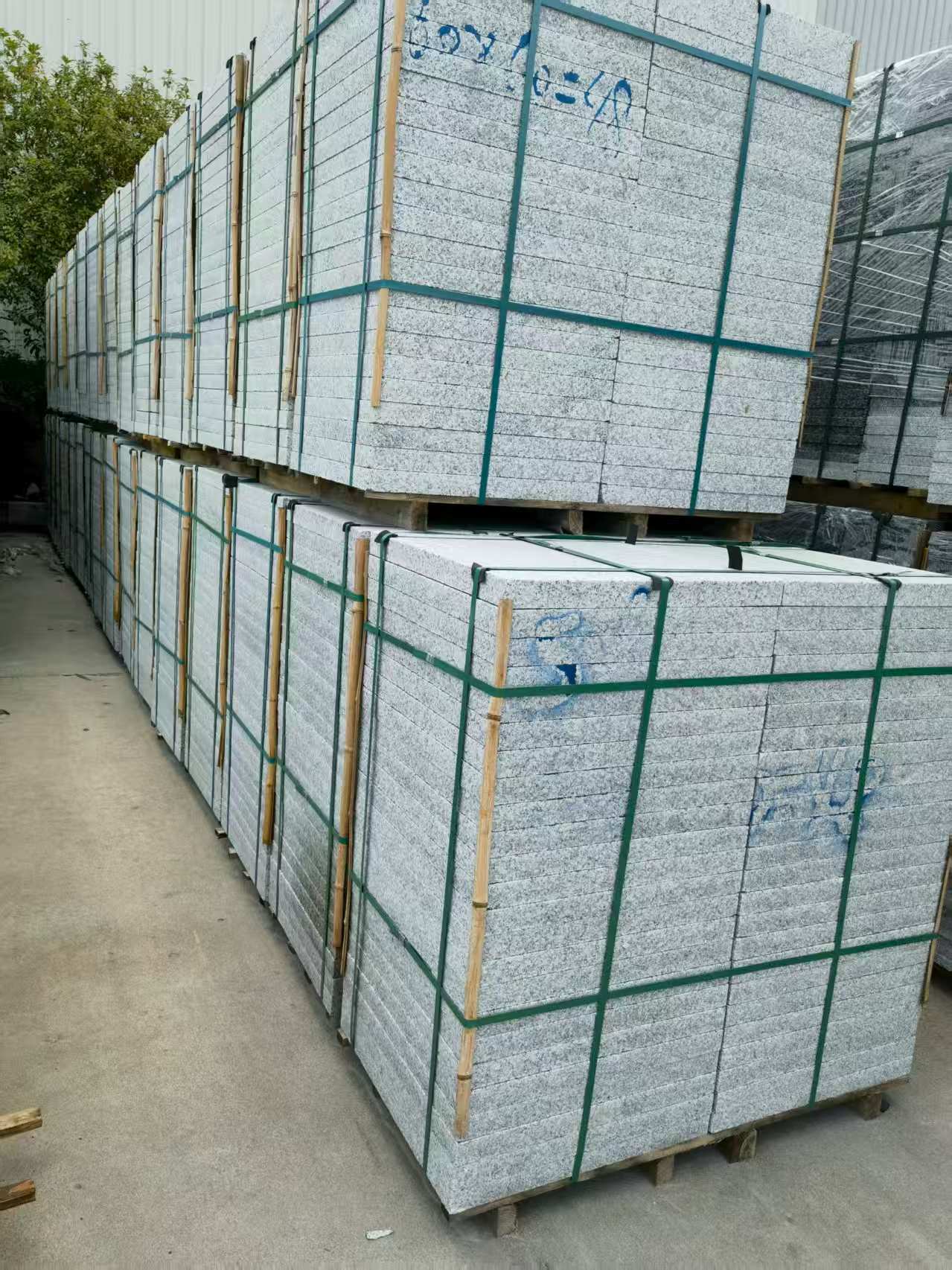 荆州 大花芙蓉白火烧成品，市政园林广场地铺石