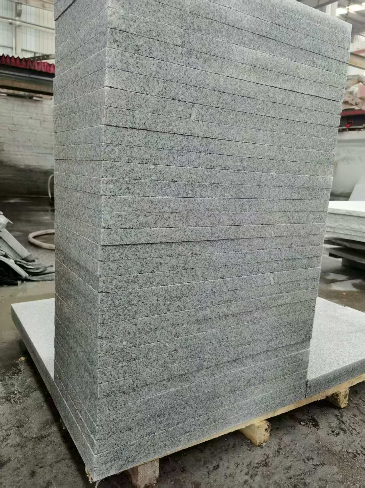 荆州 花岗岩 地铺成品300*600，尺寸标准、厚薄均匀